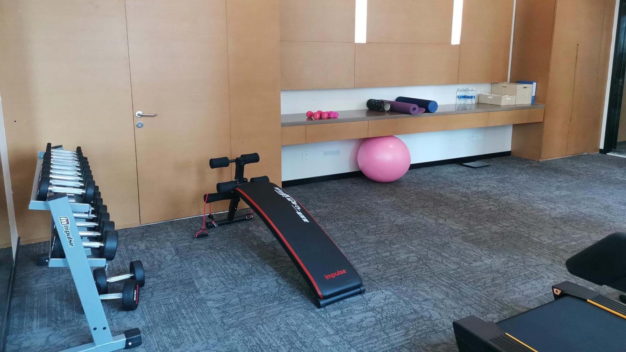 Holiday Inn Express Chengdu Huanhuaxi By Ihg-Near Jinsha Site Musem,Near Wuhou Temple Museum,Welcome Drinks,Free Gym,Free Self-Service Laundry เฉิงตู ภายนอก รูปภาพ