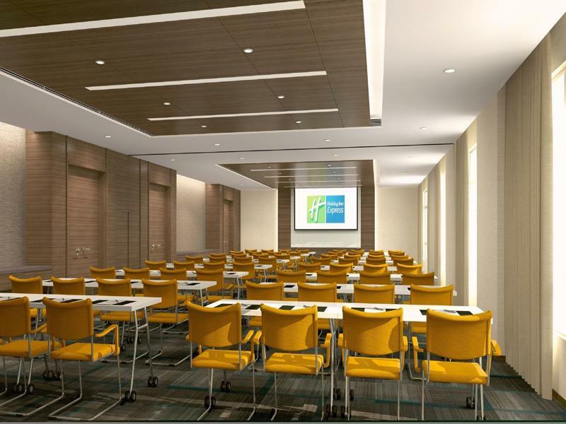 Holiday Inn Express Chengdu Huanhuaxi By Ihg-Near Jinsha Site Musem,Near Wuhou Temple Museum,Welcome Drinks,Free Gym,Free Self-Service Laundry เฉิงตู ภายนอก รูปภาพ