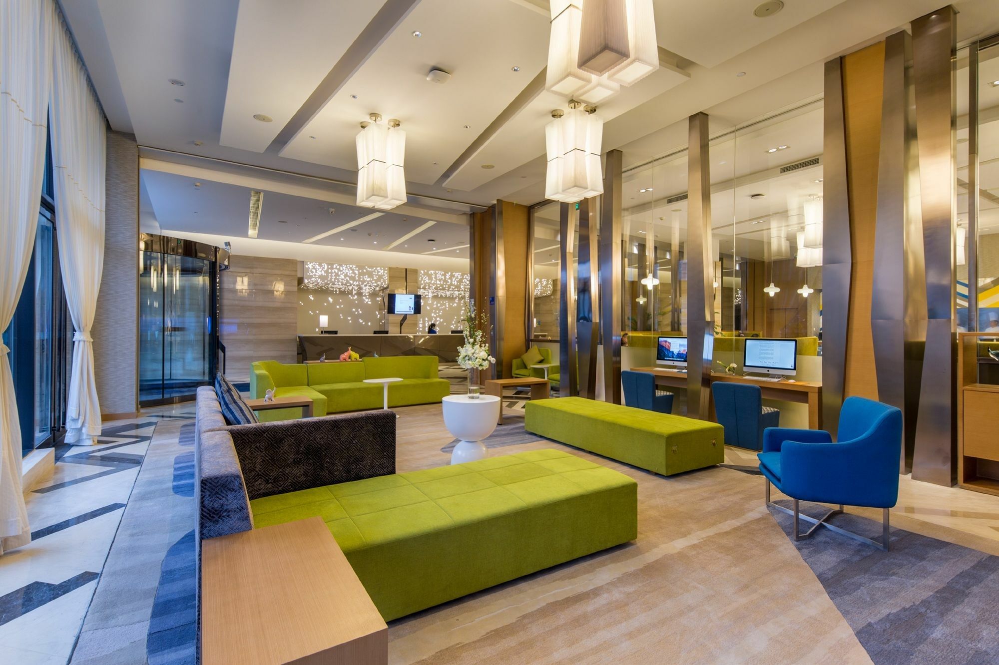 Holiday Inn Express Chengdu Huanhuaxi By Ihg-Near Jinsha Site Musem,Near Wuhou Temple Museum,Welcome Drinks,Free Gym,Free Self-Service Laundry เฉิงตู ภายนอก รูปภาพ
